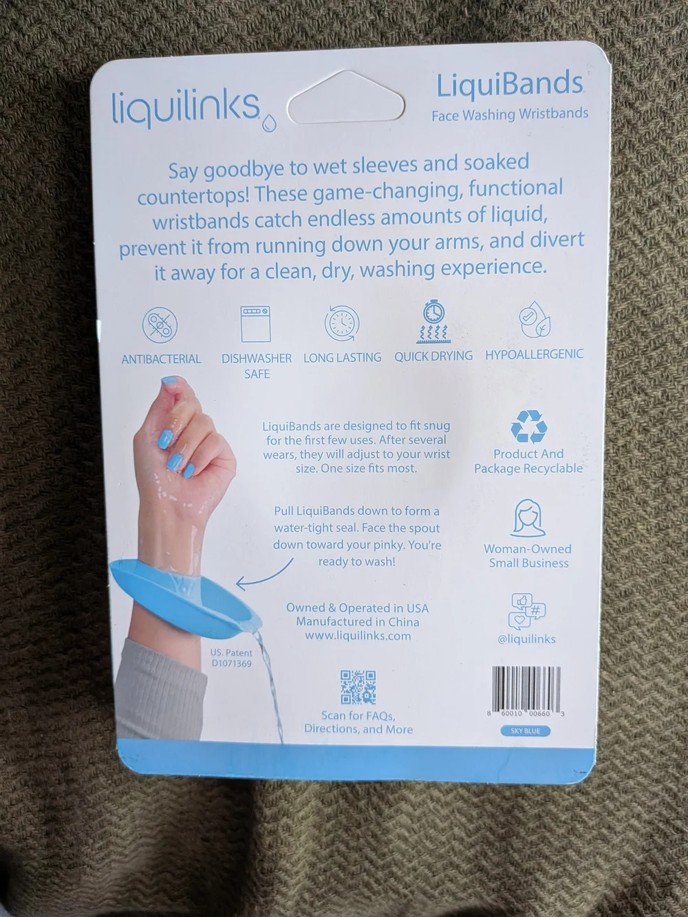 Face Washing Wristbands to Catch Water Drips - Stop Wet Sleeves and Counter Pudd